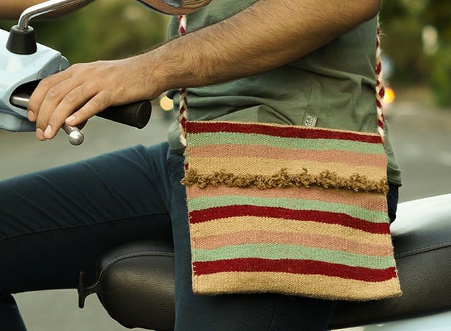 تصویر 4 از کیف گلیمی مردانه با ساختار مقاوم و هویت بصری متعادل